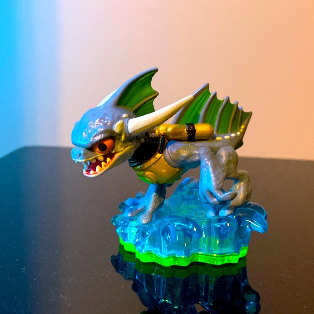 Skylanders ZAP character (pre owned)